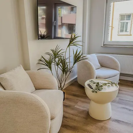 Business & Boutique - Parking Lot Hildesheim