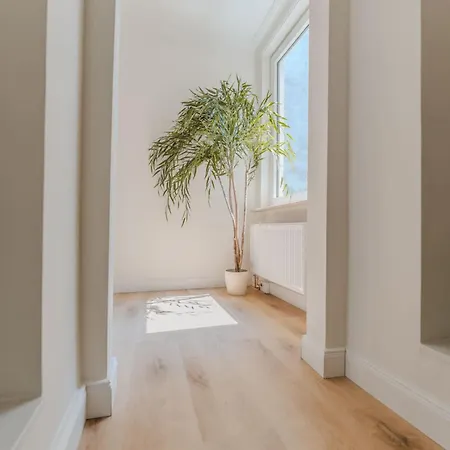 Daire Staylight Business & Boutique - Parking Lot